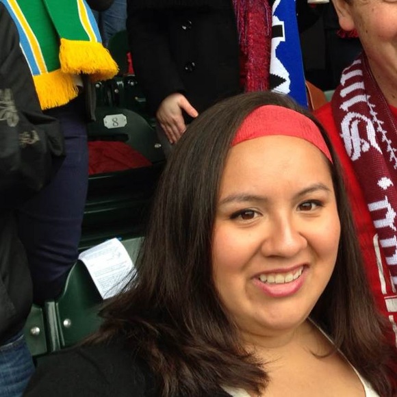 Meet your Posher, Renee - Picture 1 of 1